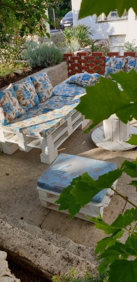 Apartments And Rooms Ivana Krk Town Exterior photo